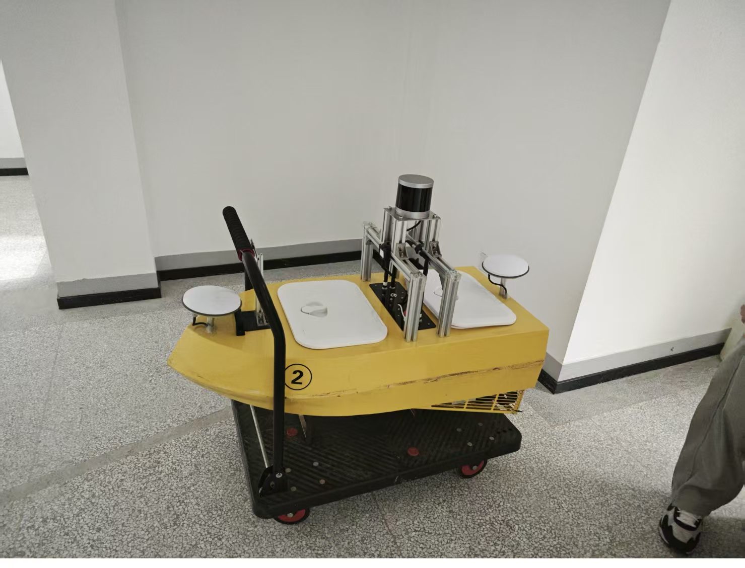 Mobile lab bench for optical payload experiment equipment